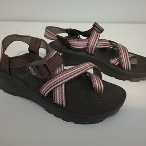 Chaco brown and pink sandals hardly worn size 8